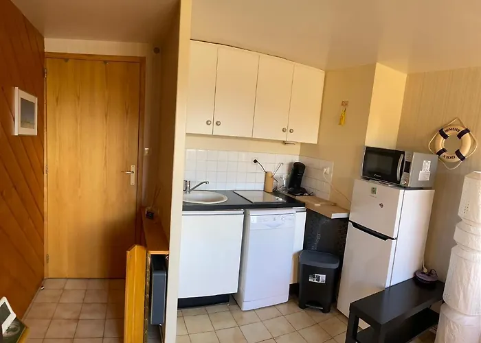 Le Sporting アパート カブール